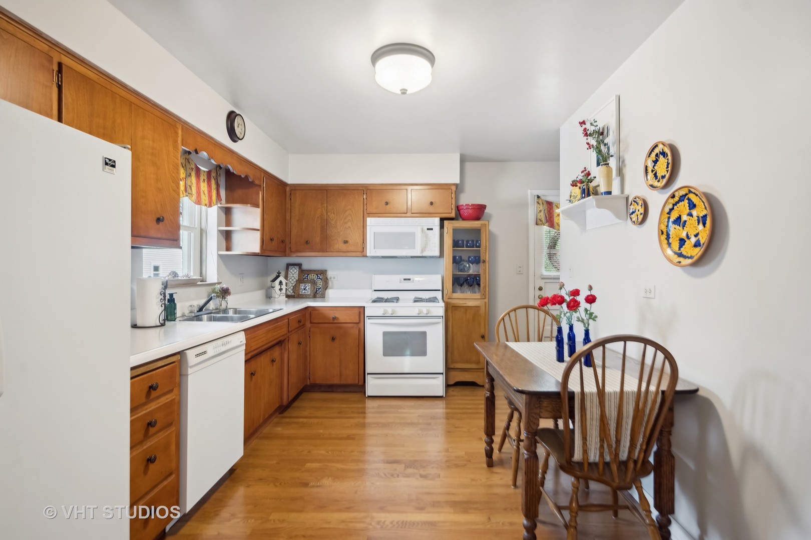 147 N Myrtle Avenue