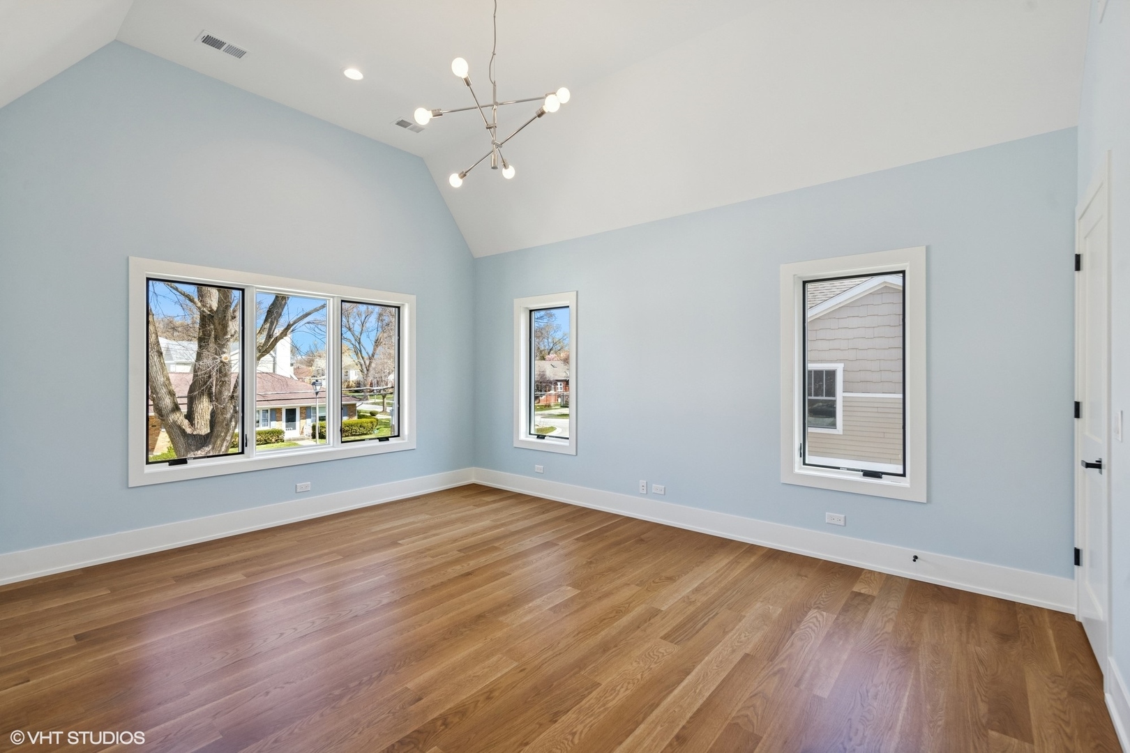448 W Elm Park Avenue