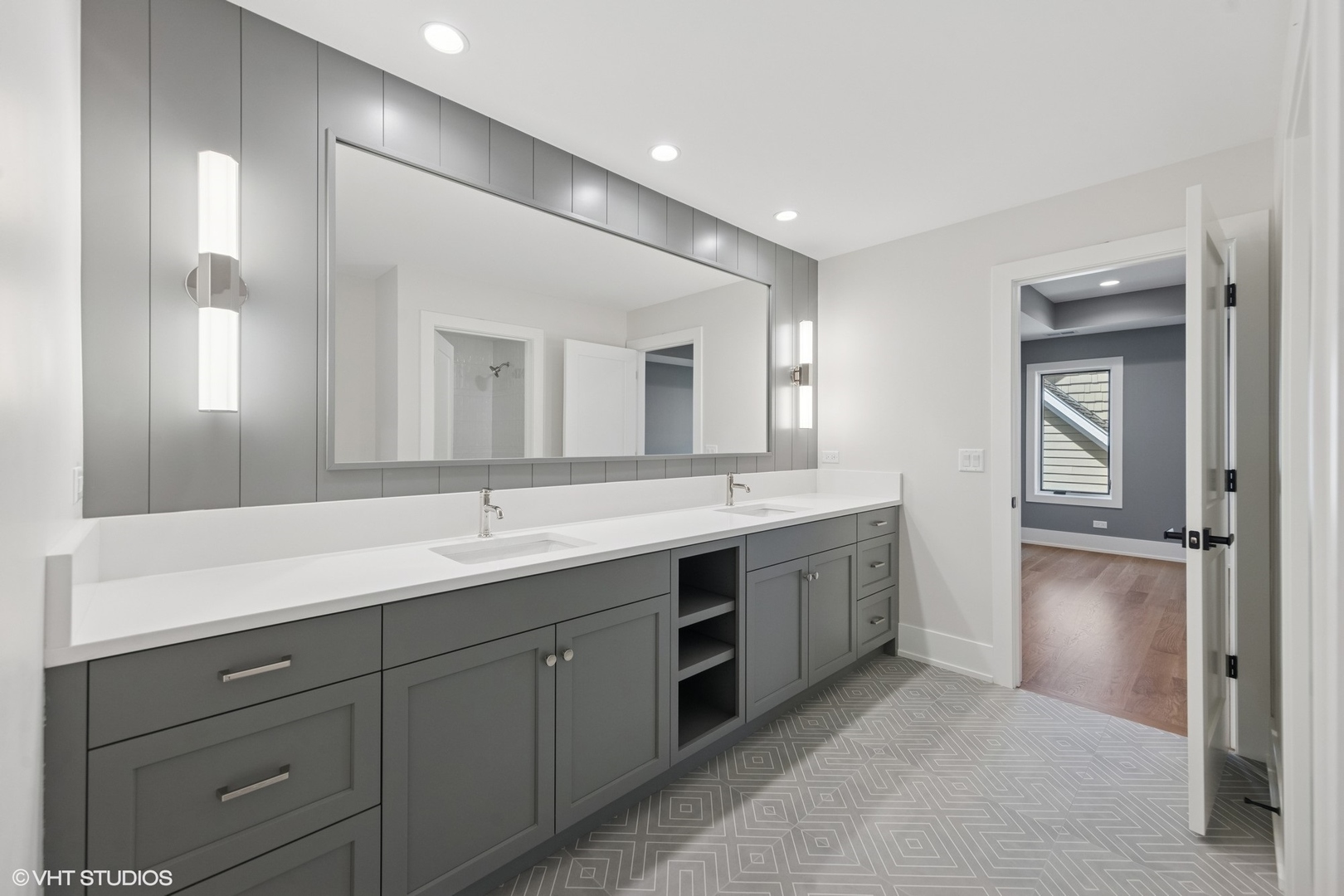 448 W Elm Park Avenue