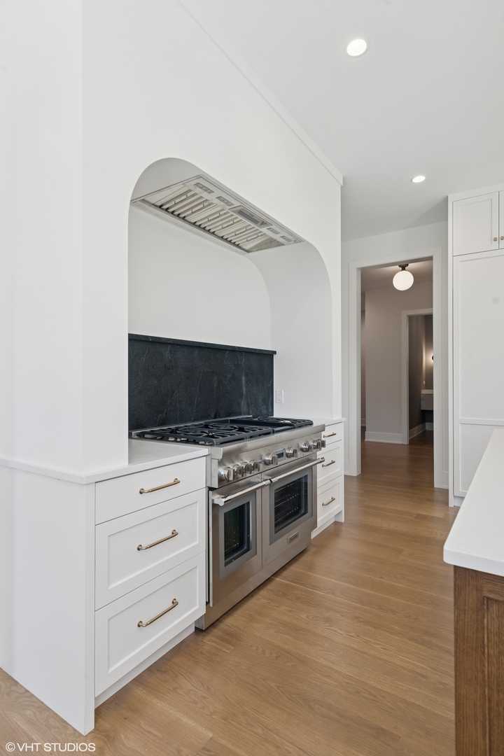448 W Elm Park Avenue