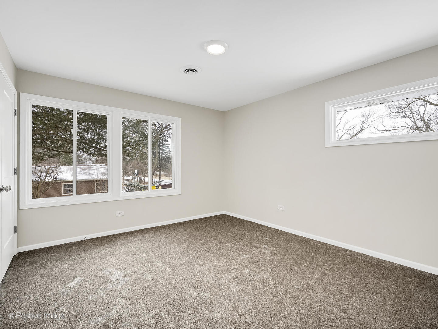 18w711 13th Street