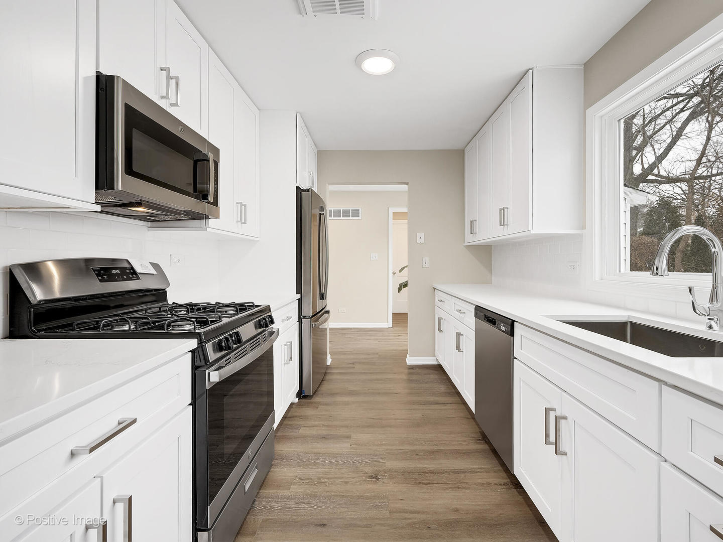 18w711 13th Street