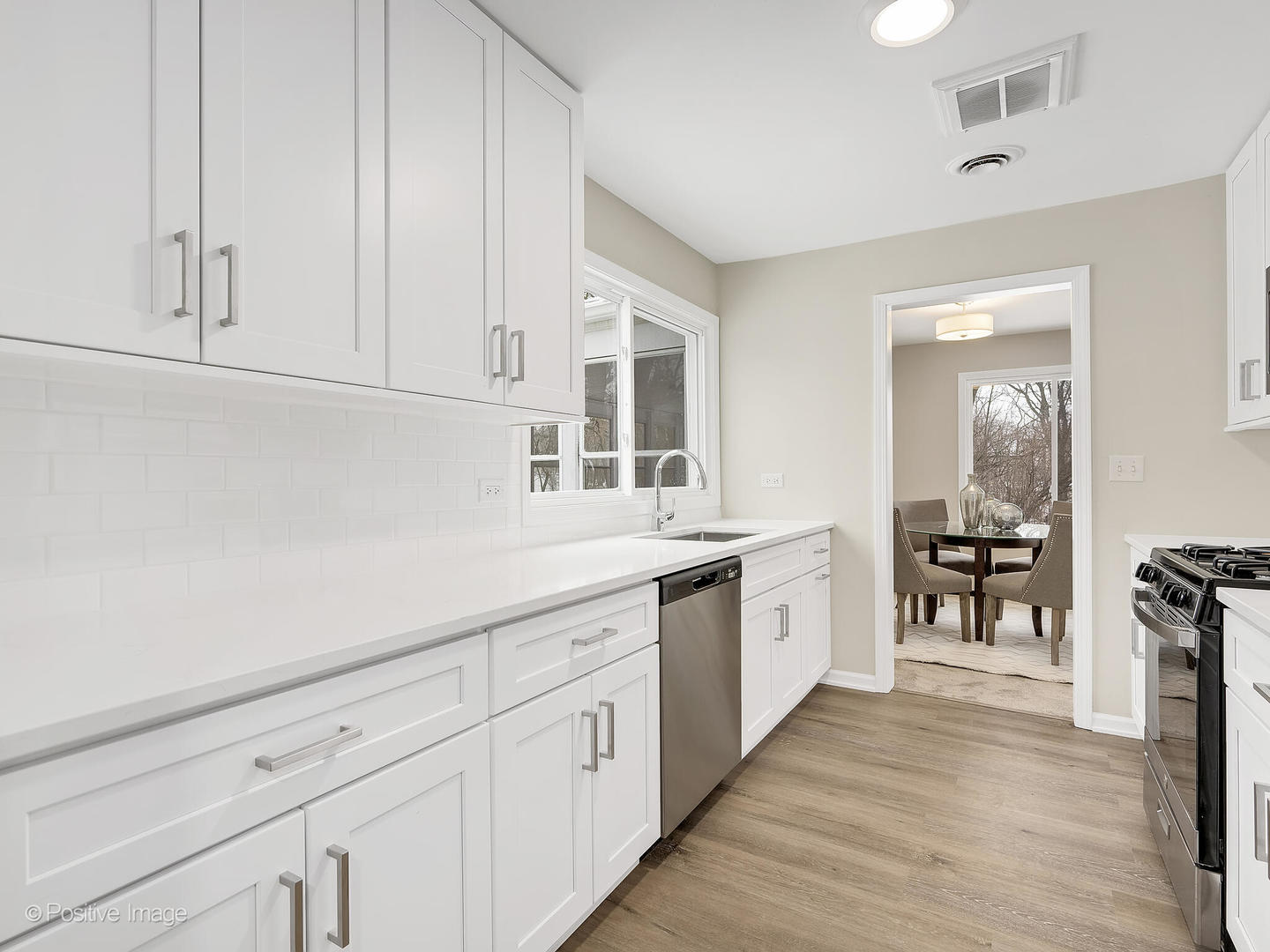 18w711 13th Street