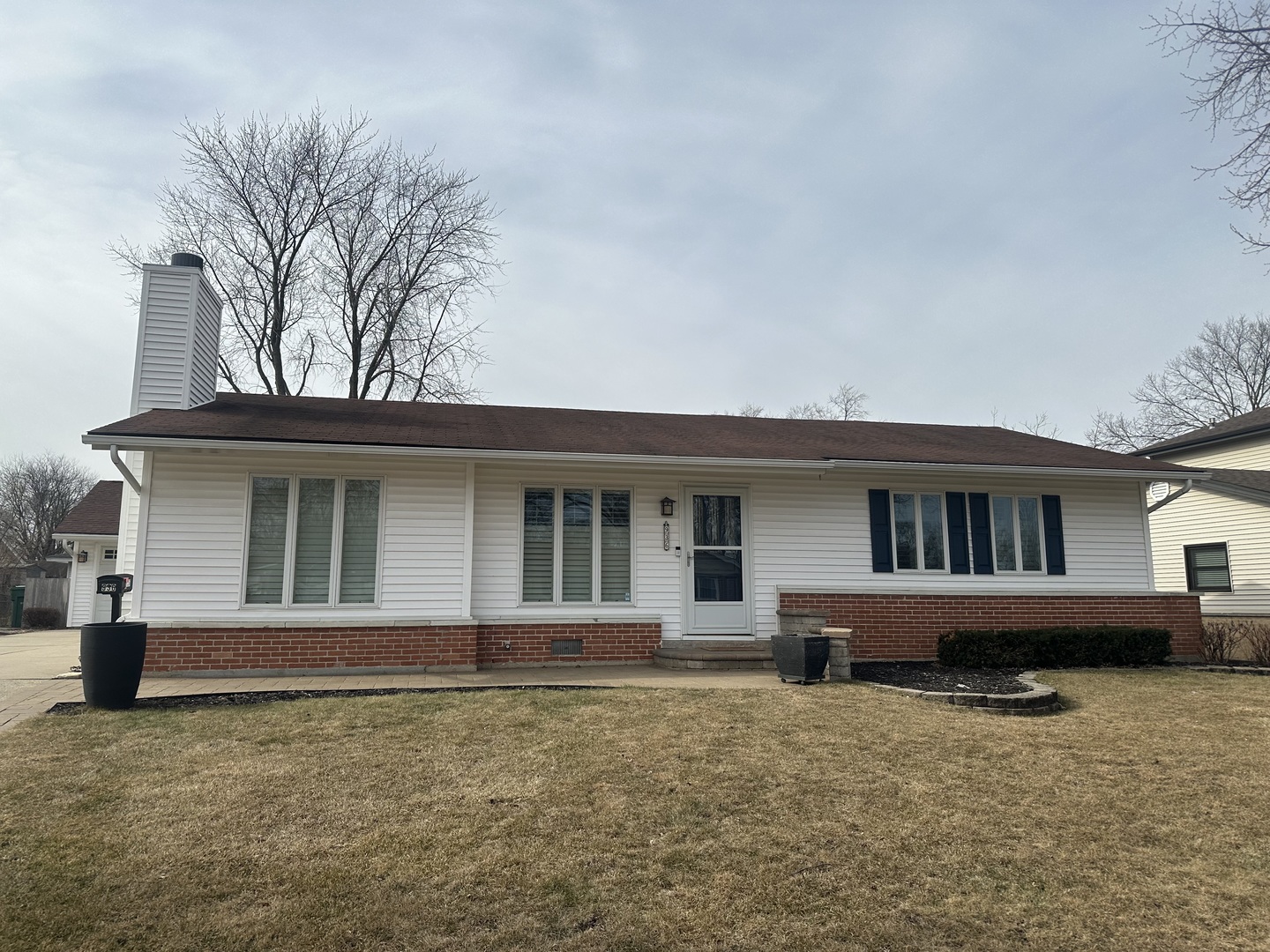 936 Victoria Lane