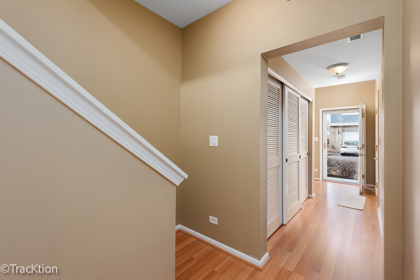 1119 BARTHOLDI Court