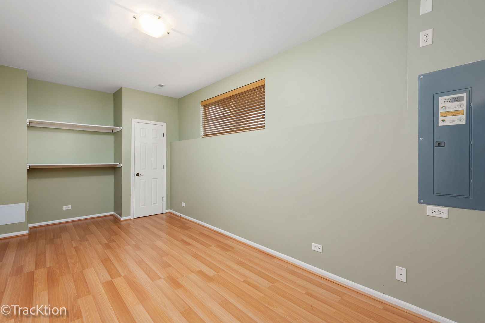1119 BARTHOLDI Court