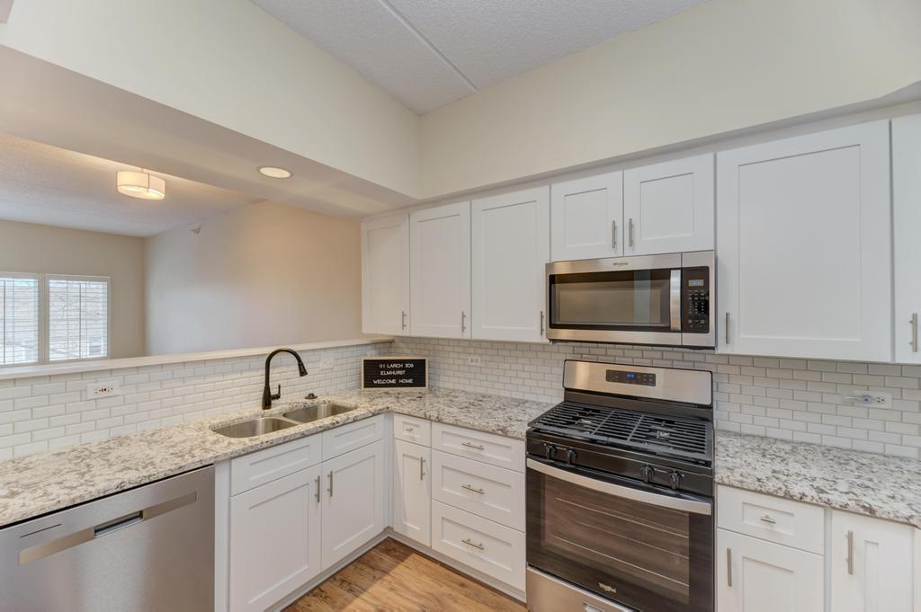 111 N Larch Avenue Unit: 306