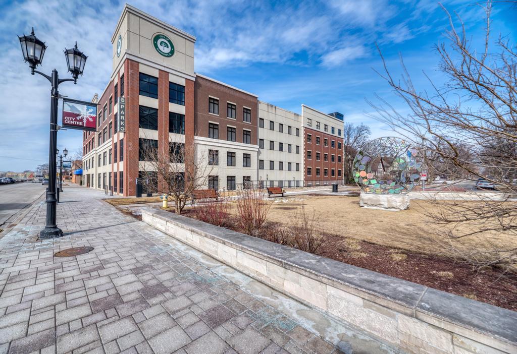 111 N Larch Avenue Unit: 306