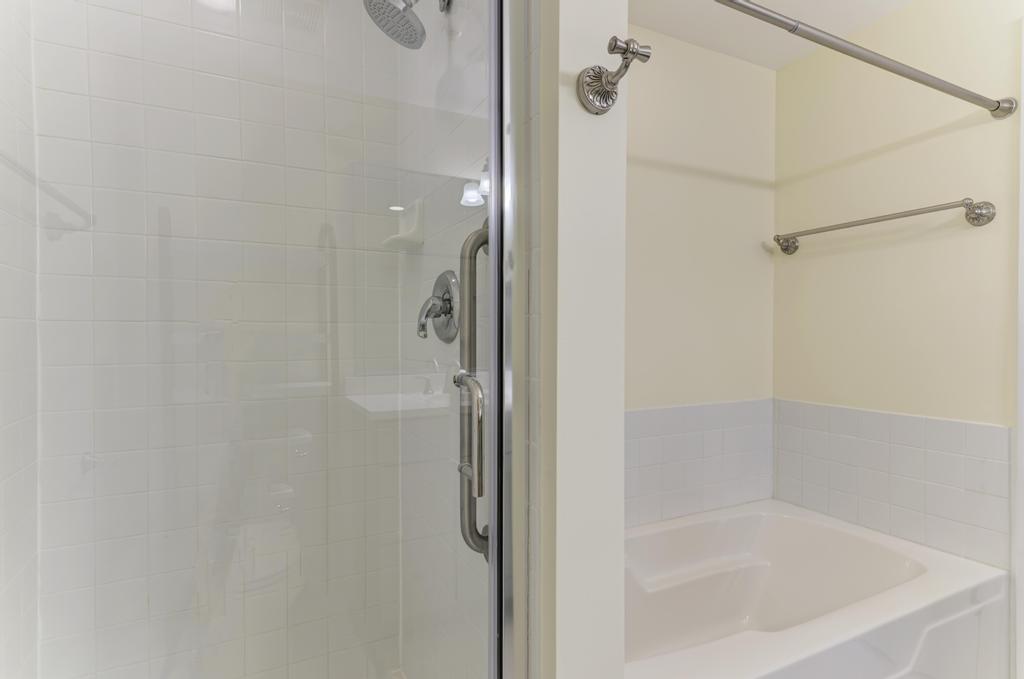 111 N Larch Avenue Unit: 306