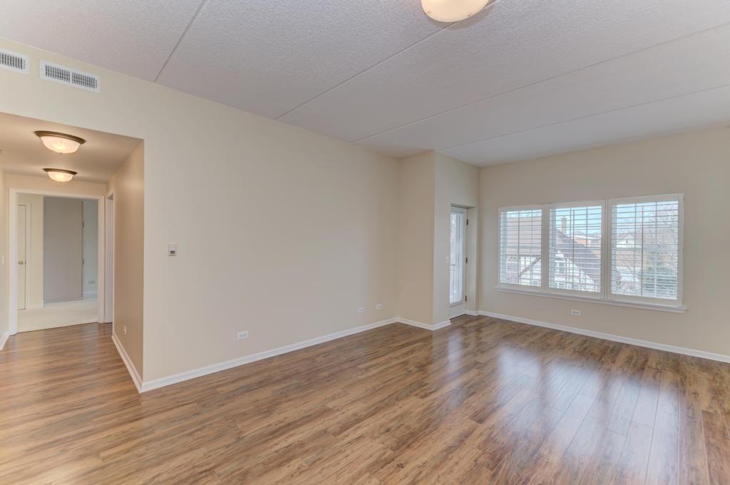 111 N Larch Avenue Unit: 306