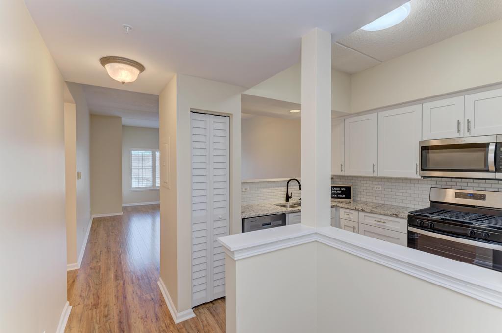 111 N Larch Avenue Unit: 306