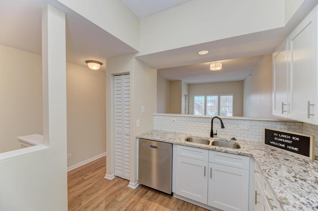 111 N Larch Avenue Unit: 306