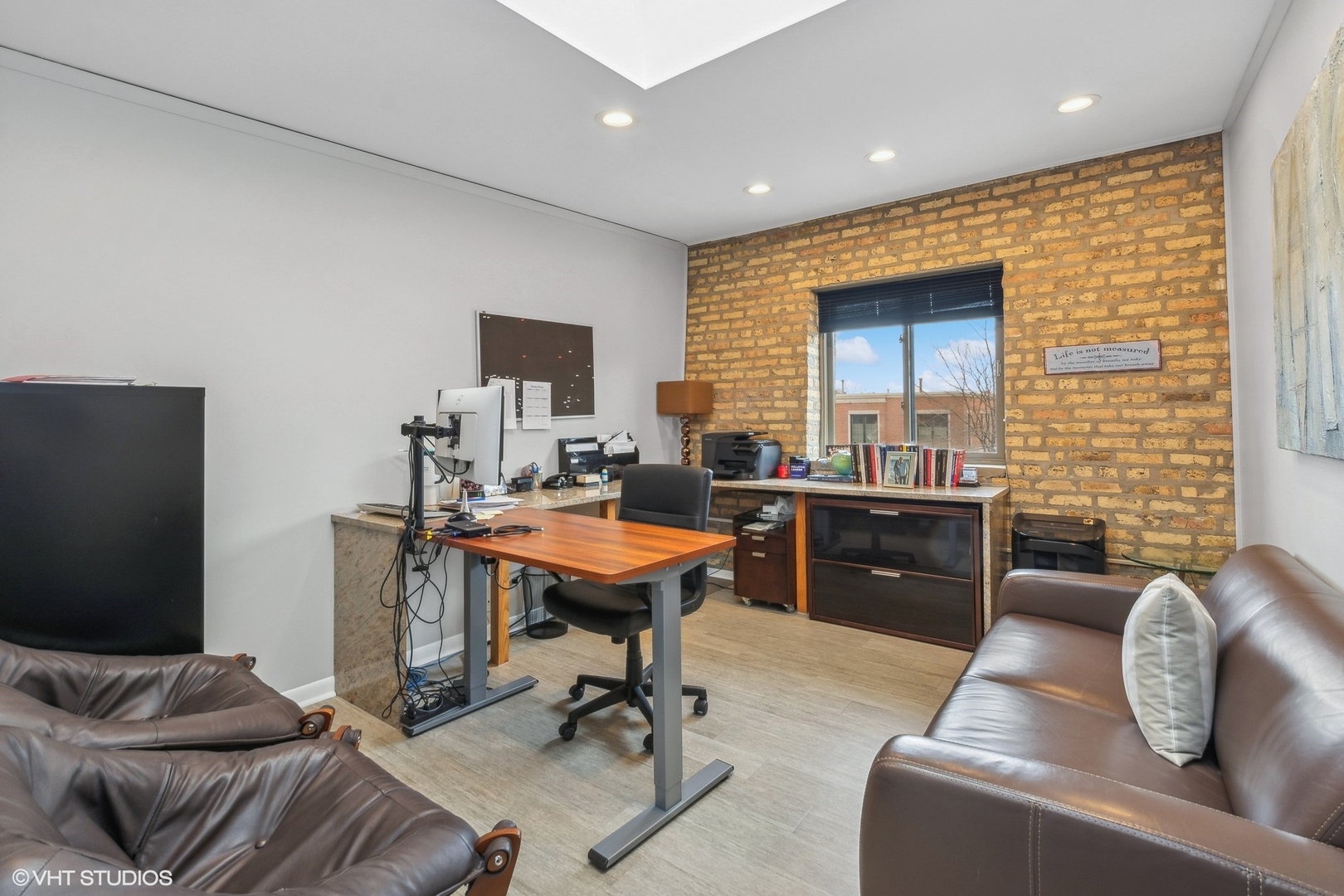 660 La Salle Place Unit: SPDC-VU1