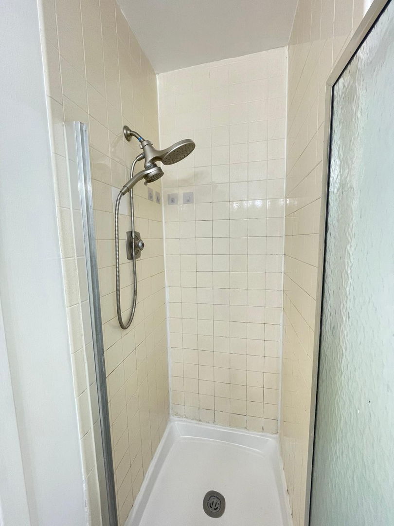 207 N Waters Edge Drive Unit: 101