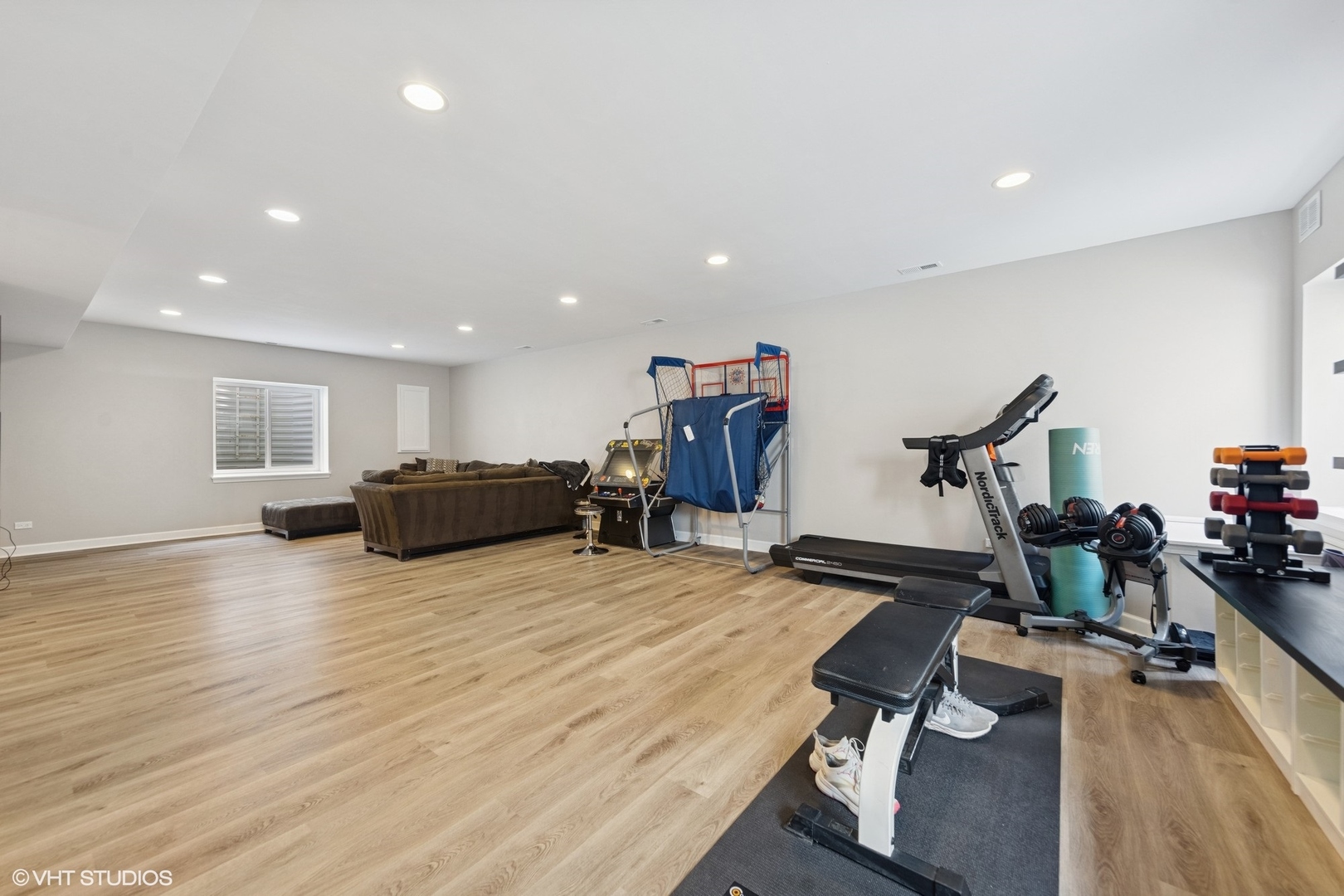 252 E 2nd Street