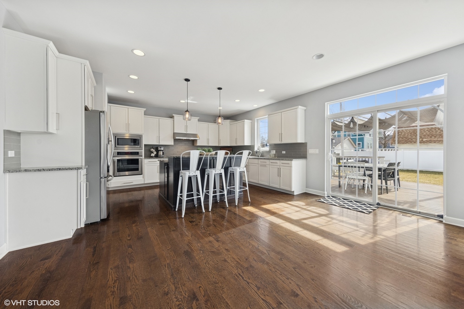 252 E 2nd Street