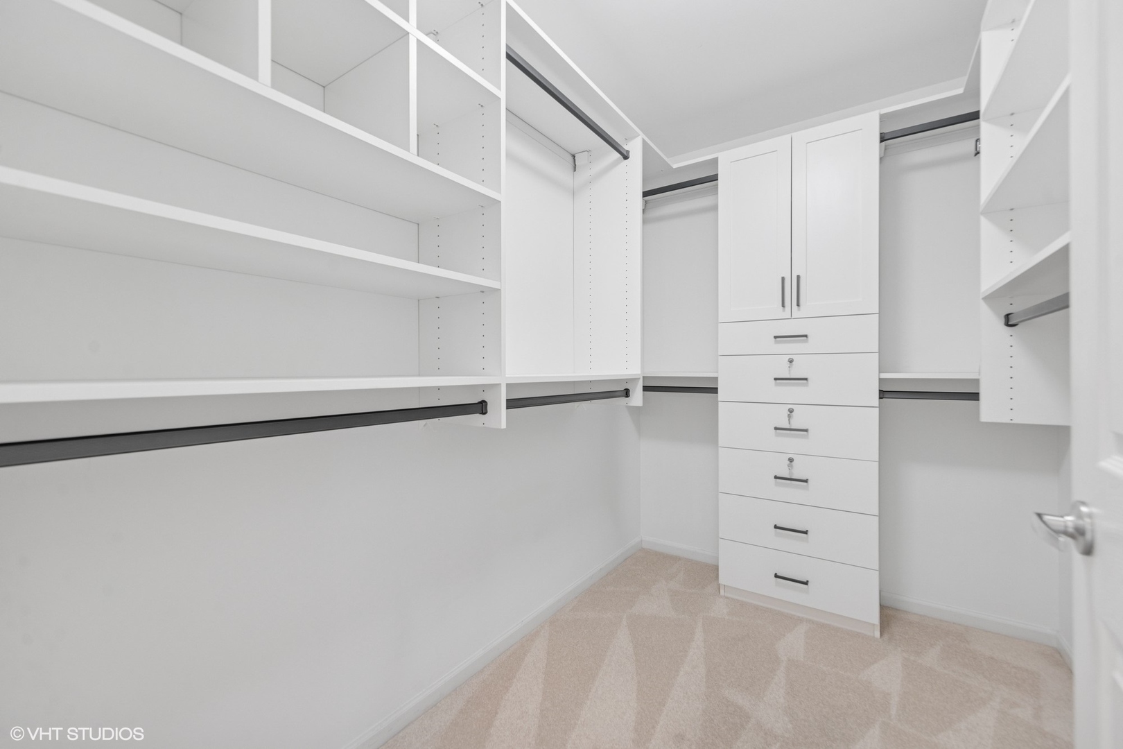 145 S York Street Unit: 518