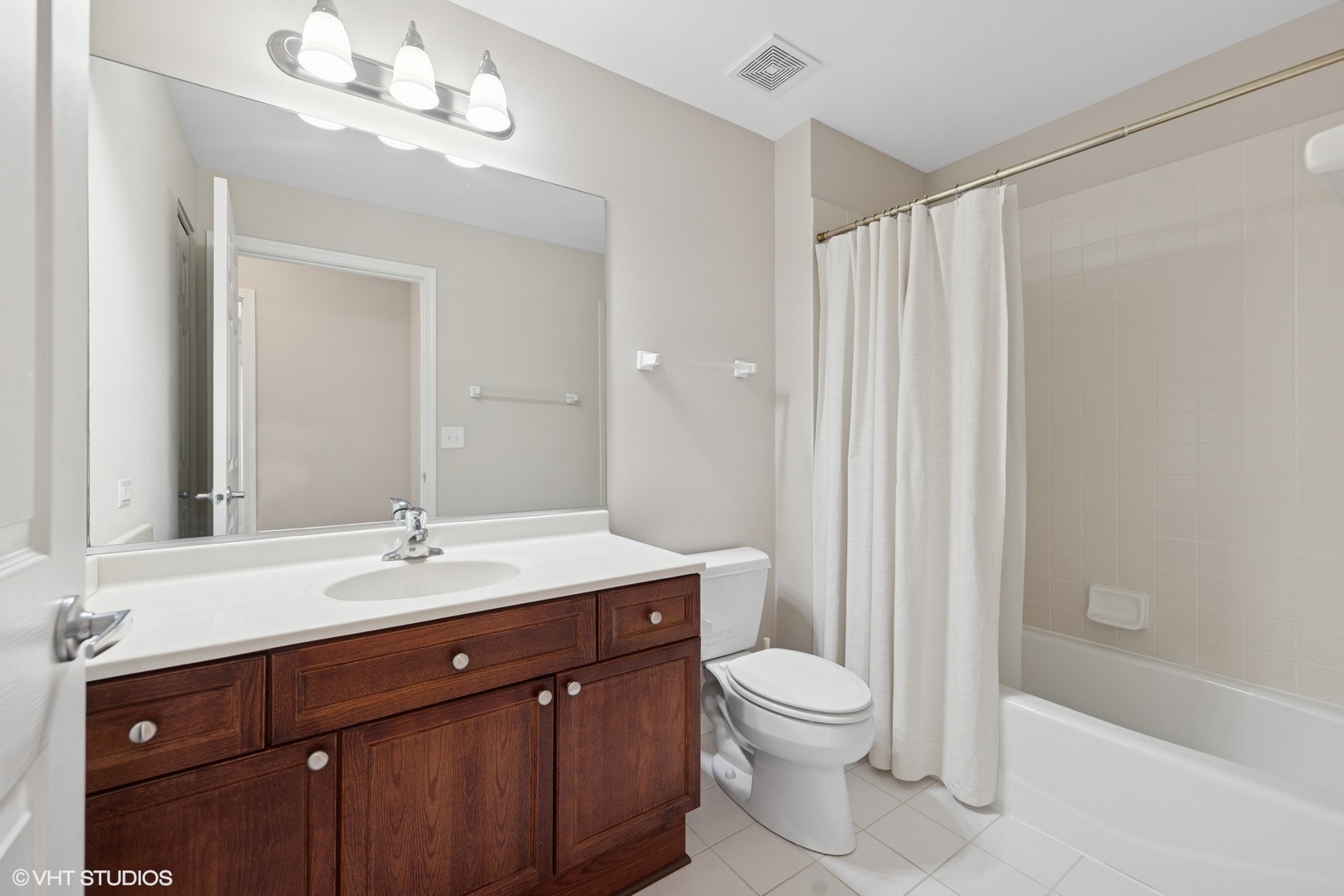 145 S York Street Unit: 518