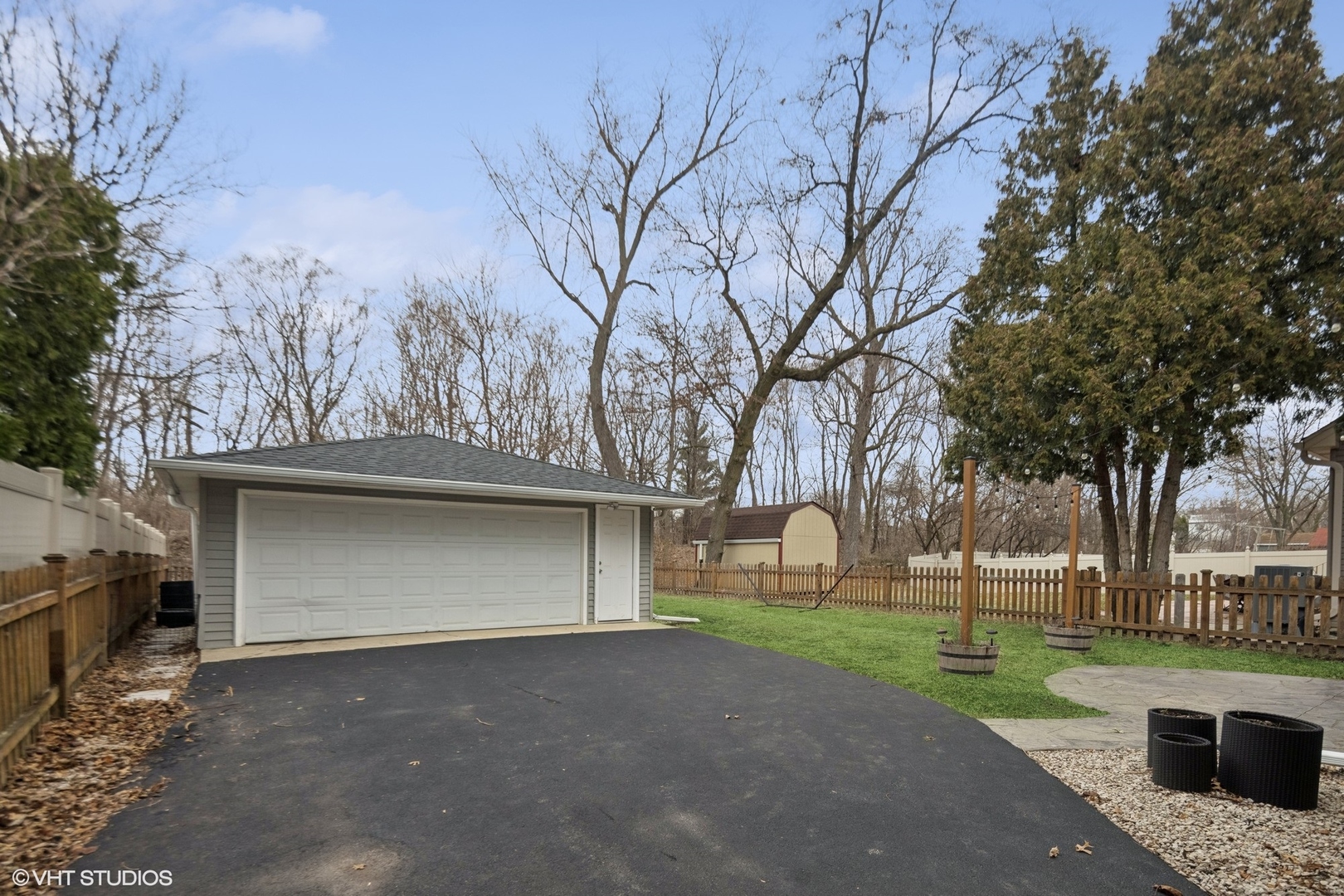124 W Windsor Avenue