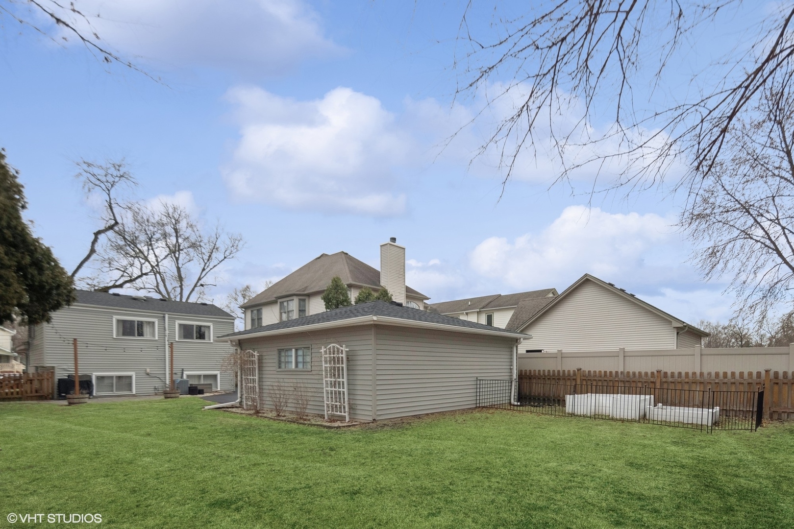 124 W Windsor Avenue