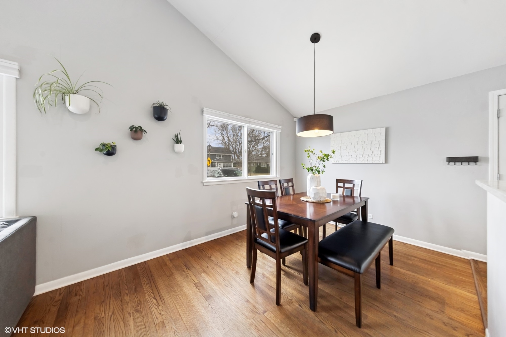 124 W Windsor Avenue