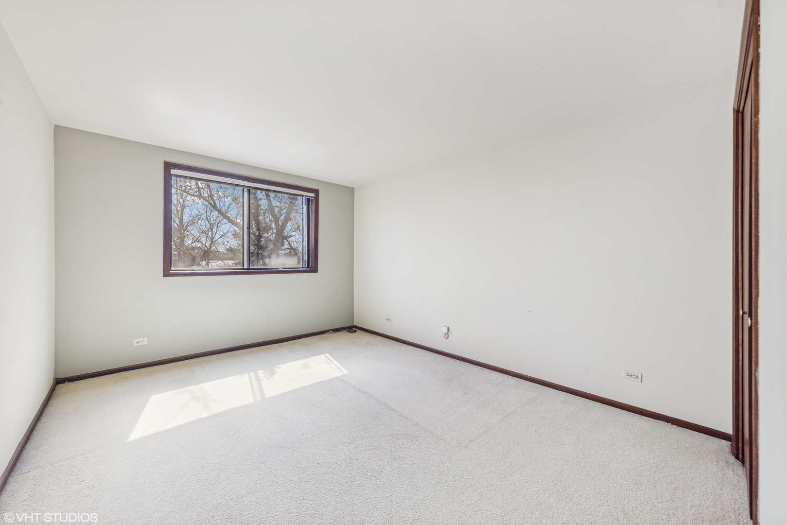 1S150 Spring Road Unit: 4I