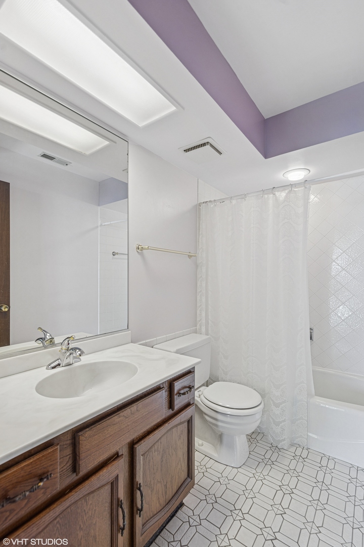 1S150 Spring Road Unit: 4I