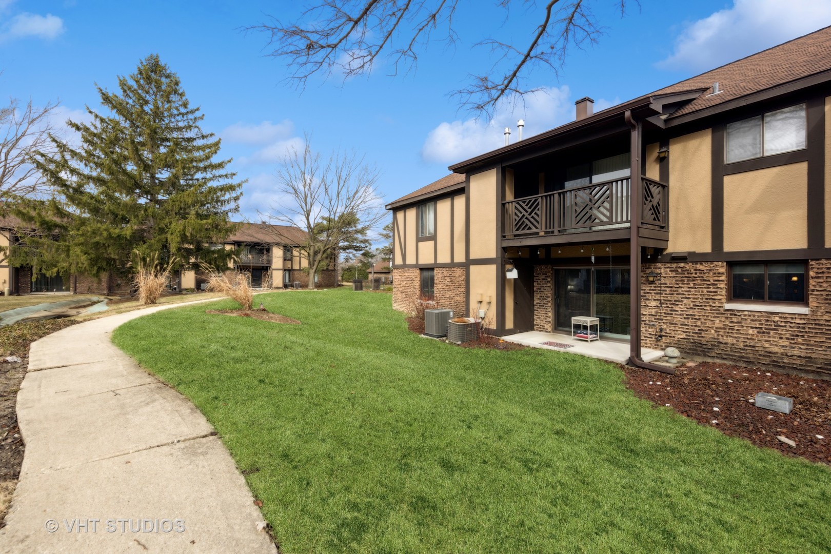 840 Sheldon Court Unit: A