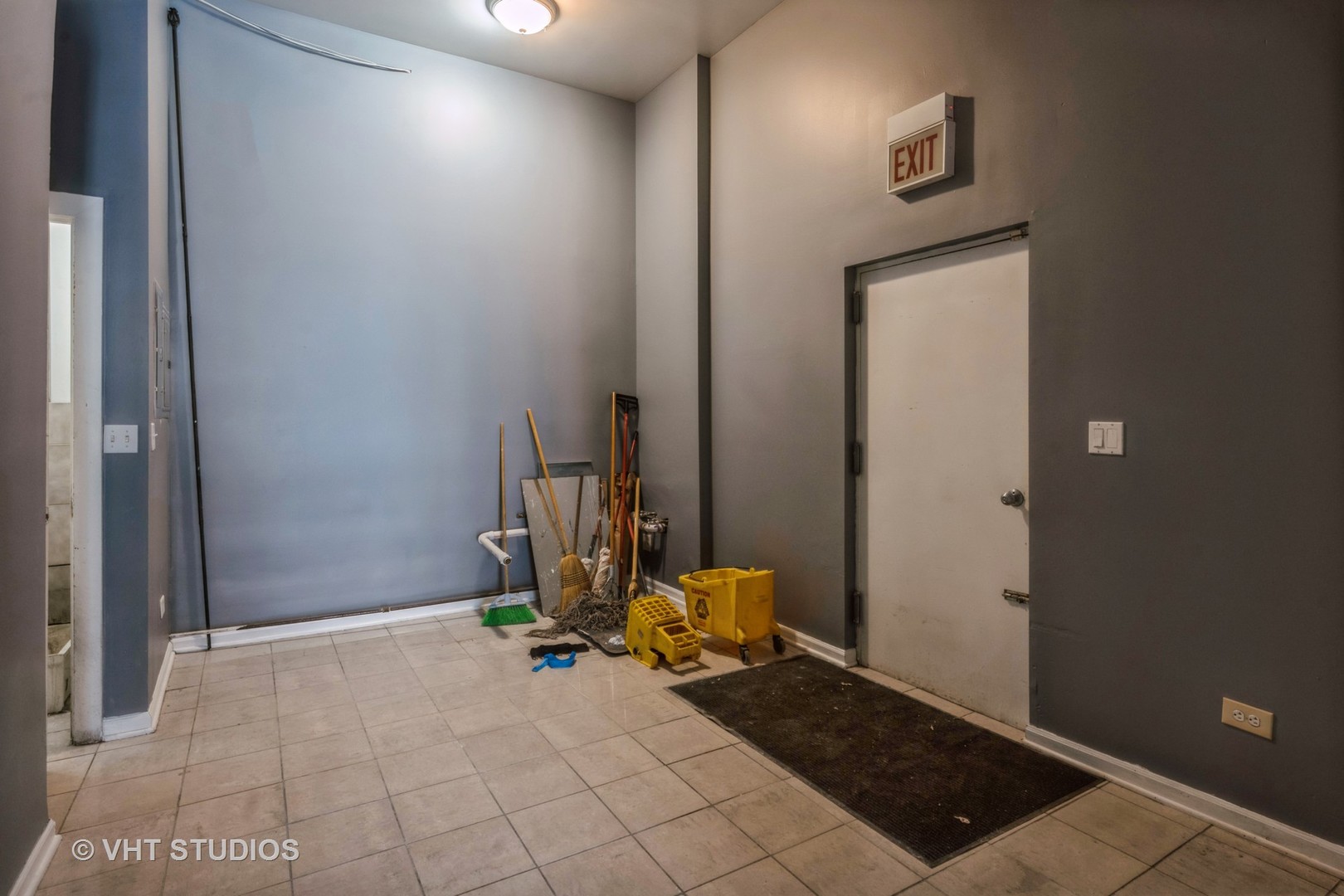 1625 W North Avenue Unit: C101