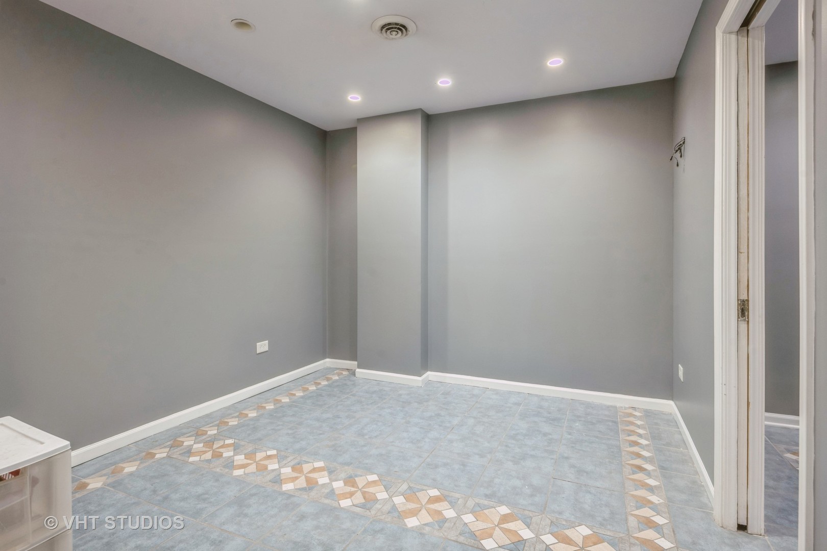 1625 W North Avenue Unit: C101