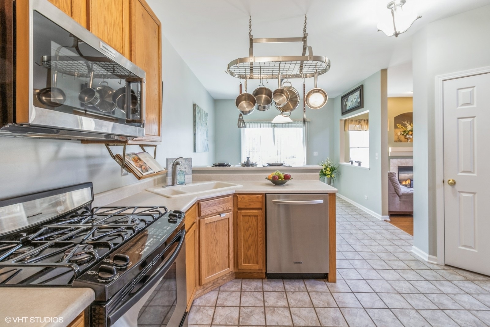 954 Tanager Court