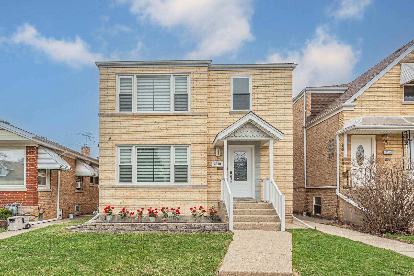 2919 N 74th Court