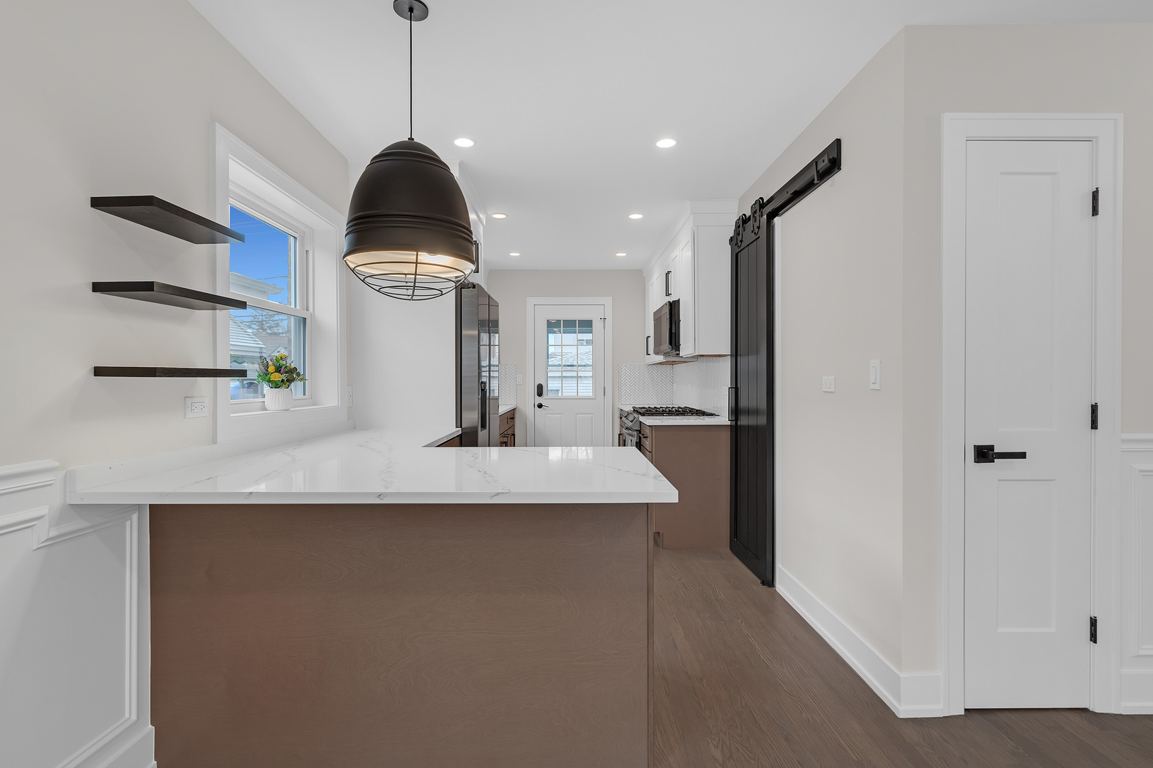 2919 N 74th Court