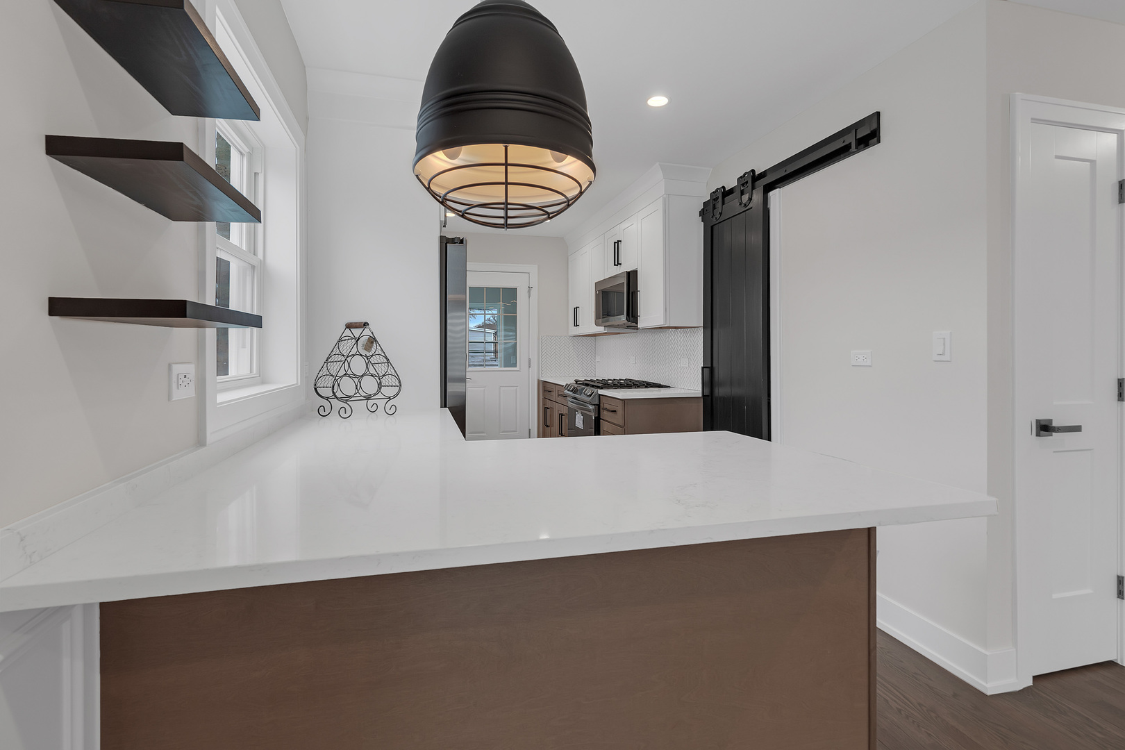 2919 N 74th Court