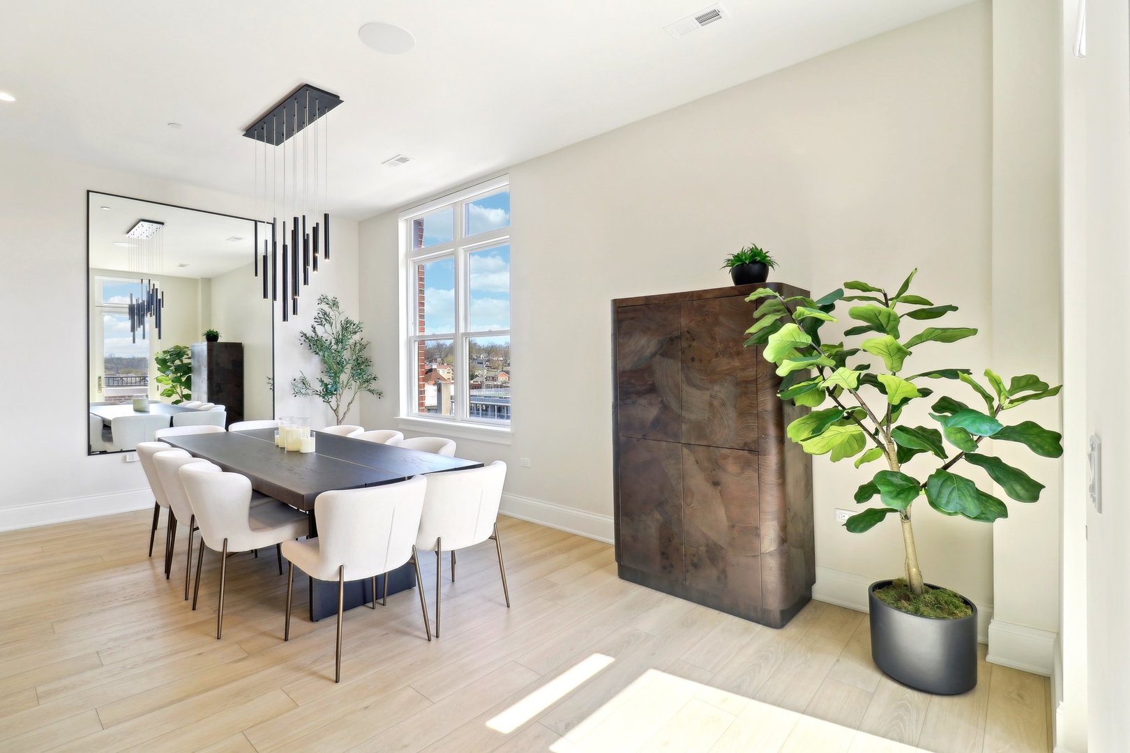 50 S 1st Street Unit: 5D