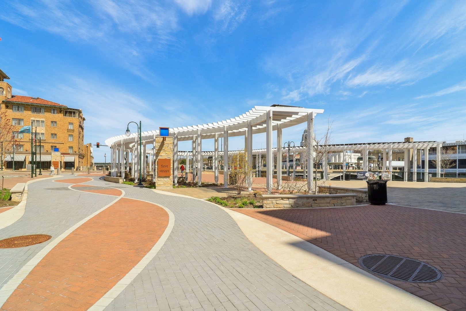 50 S 1st Street Unit: 5D