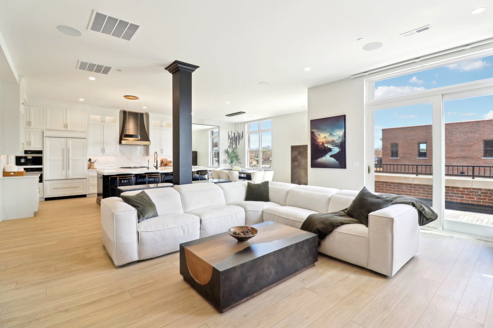 50 S 1st Street Unit: 5D