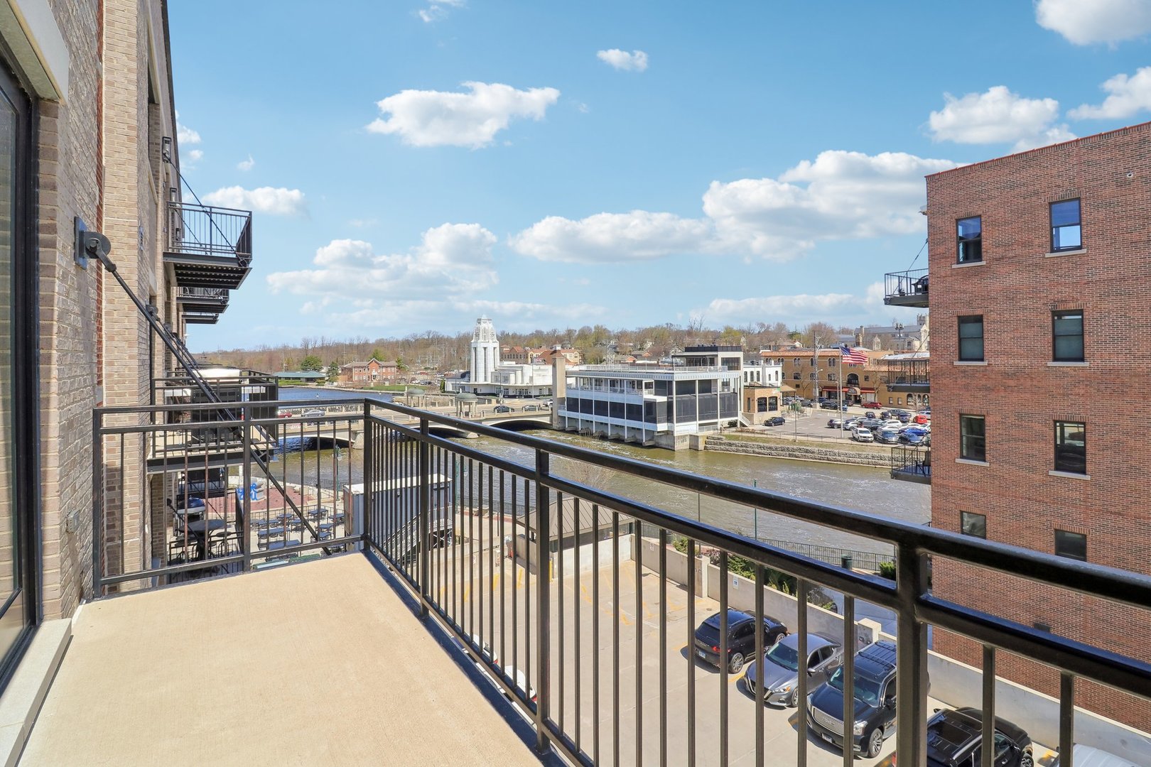 50 S 1st Street Unit: 5D
