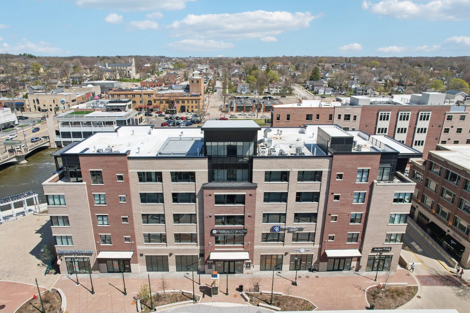 50 S 1st Street Unit: 5D