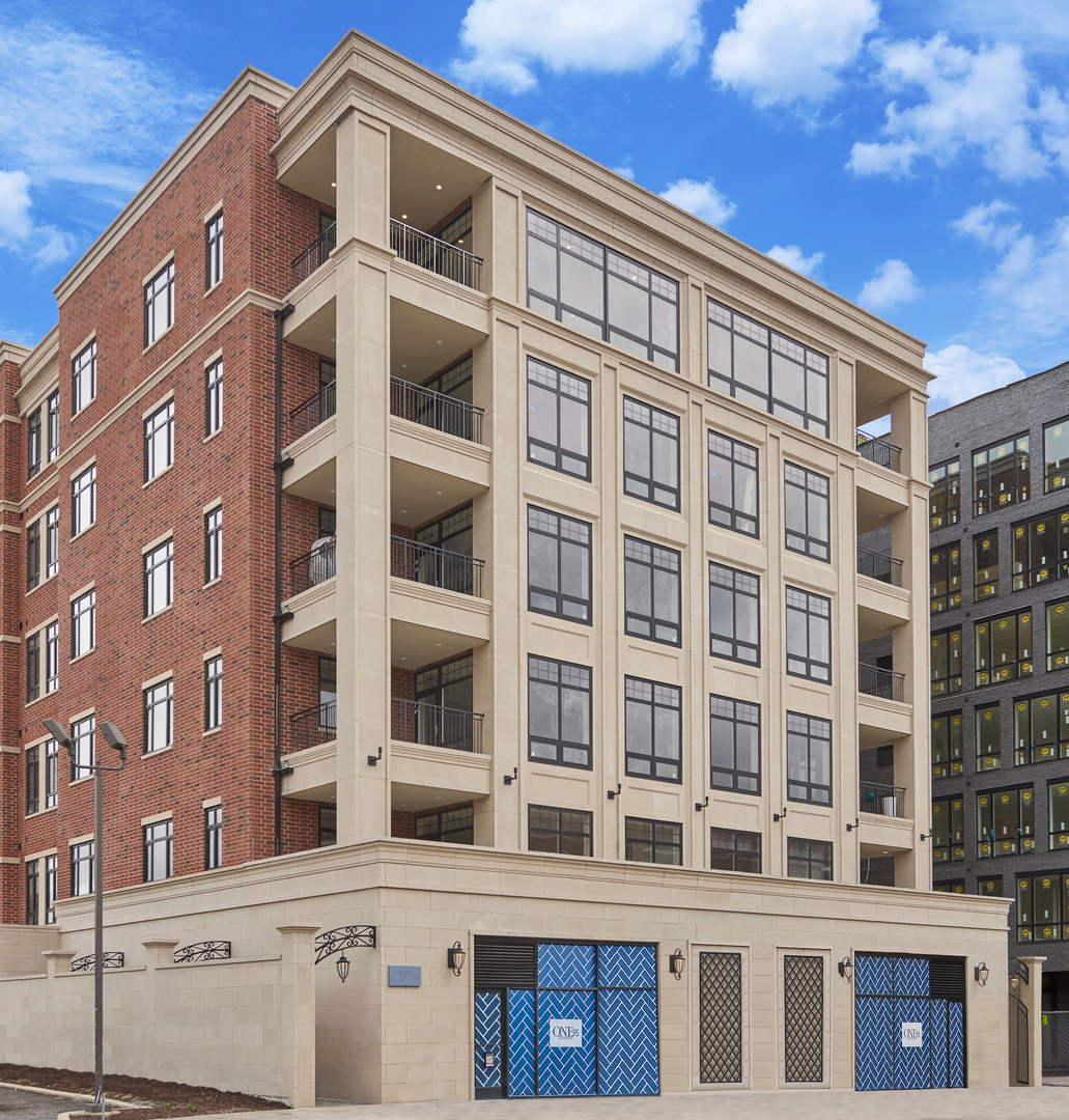 195 N Addison Avenue Unit: 302