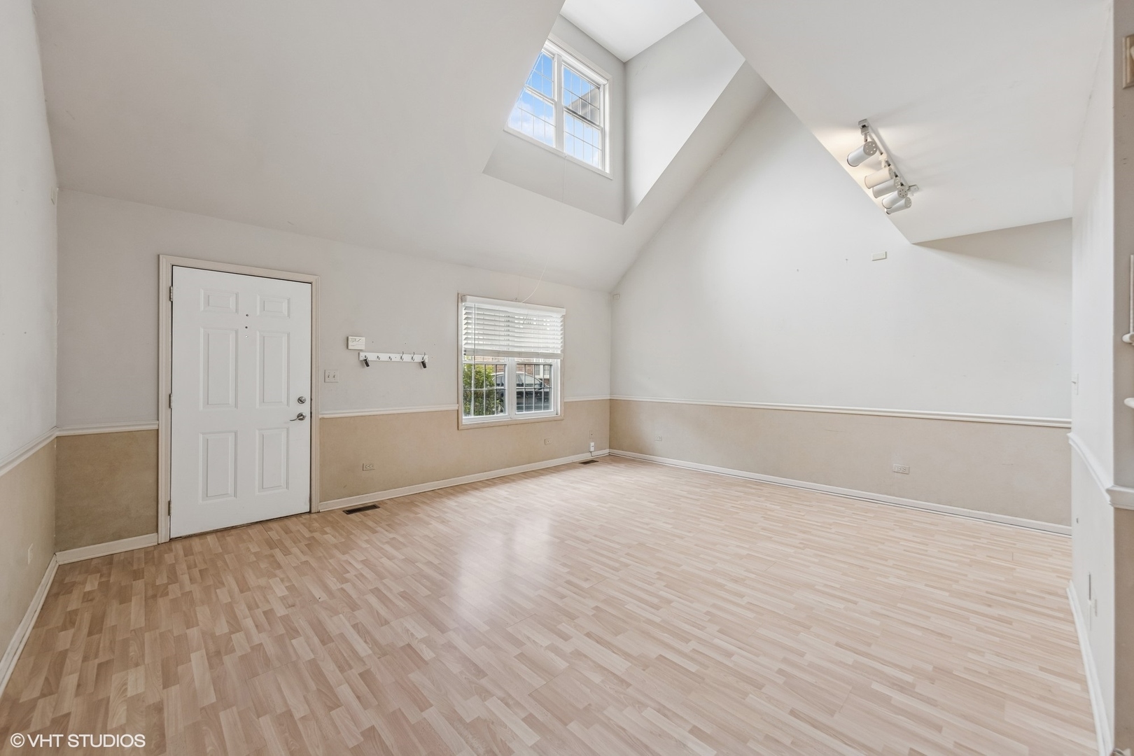427 W Saint Charles Road