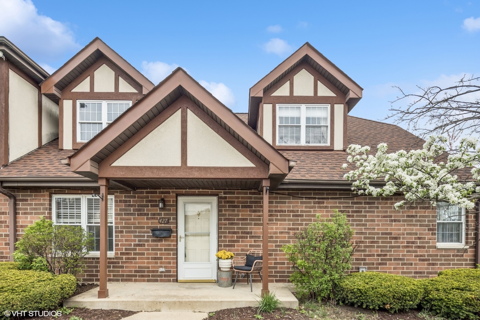 427 W Saint Charles Road