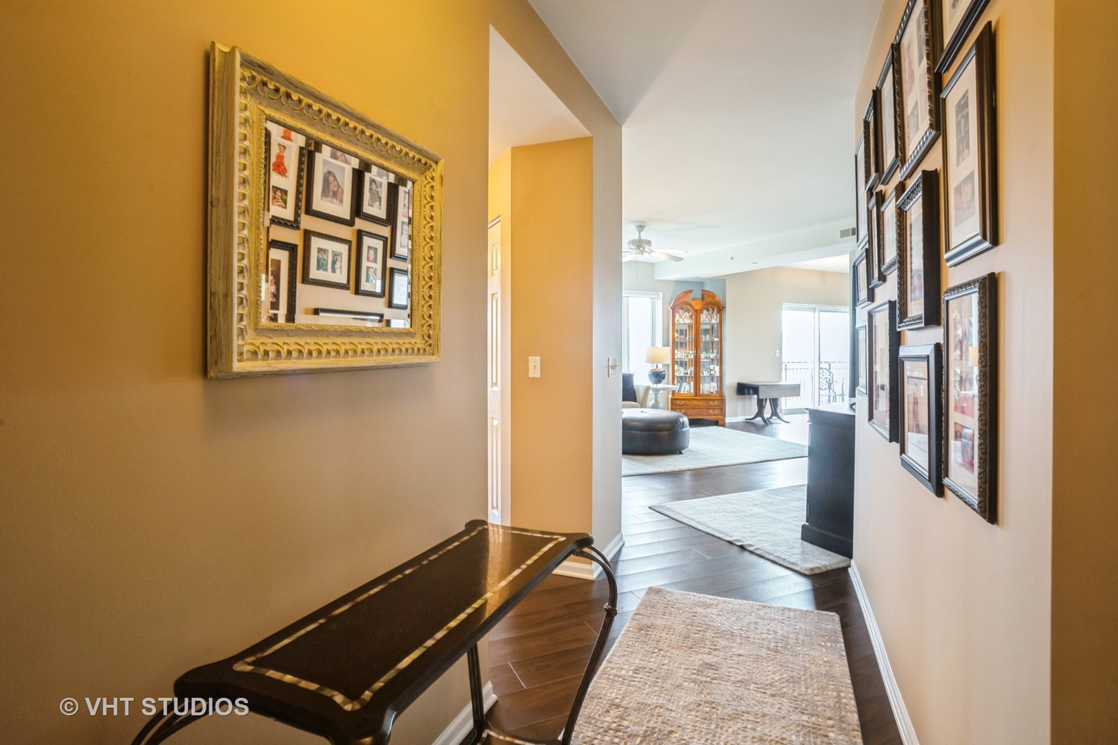 135 S York Street Unit: 524