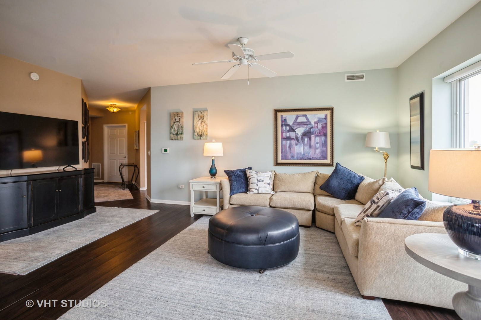 135 S York Street Unit: 524