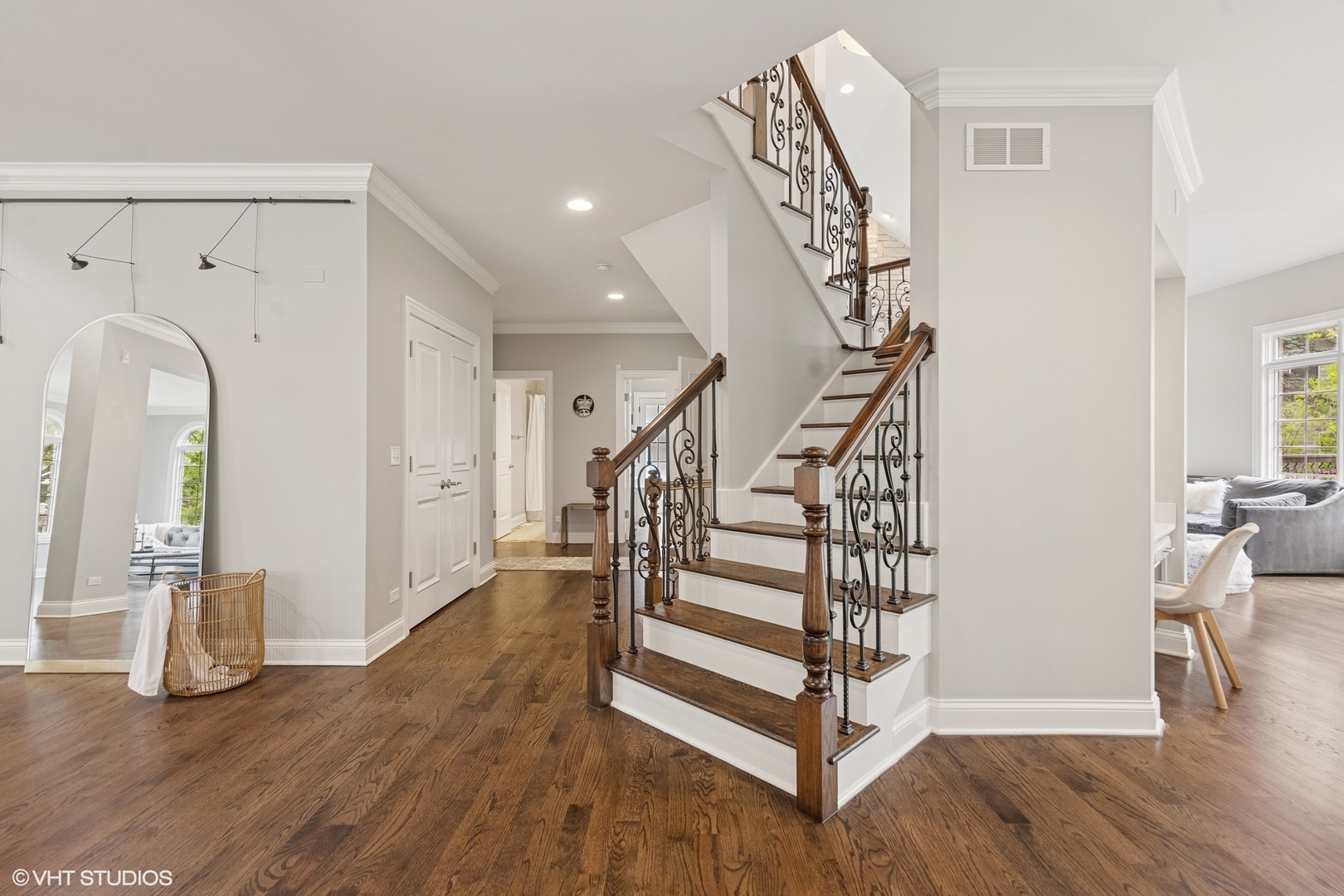 410 W 2nd Street