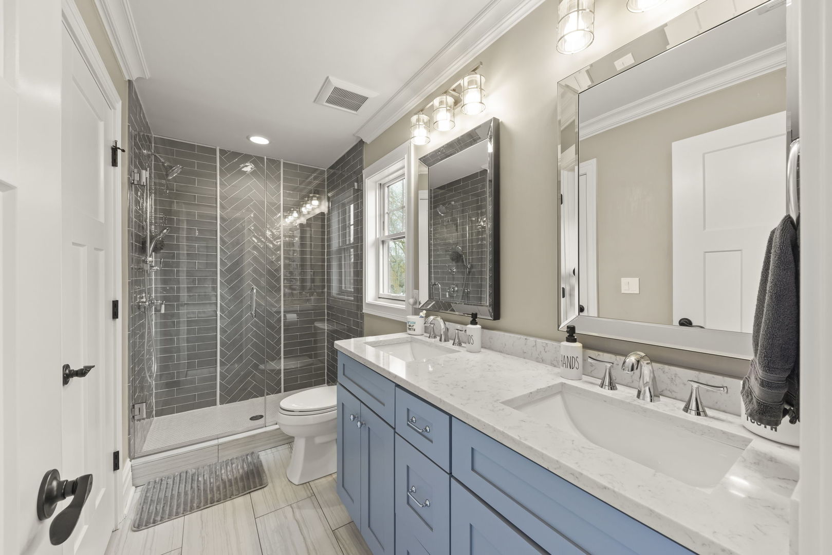 446 W Fremont Avenue