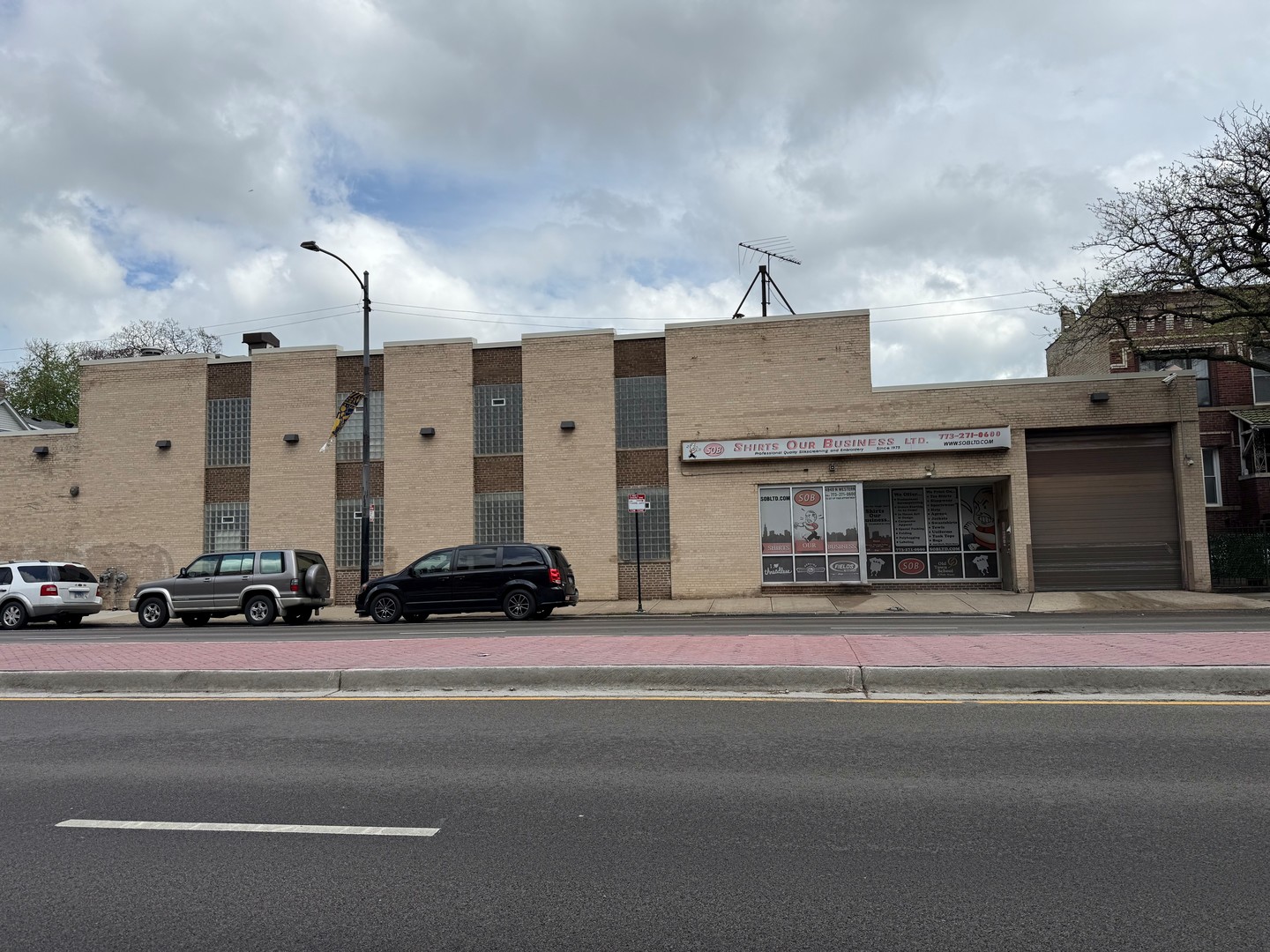 4949 N Western Avenue
