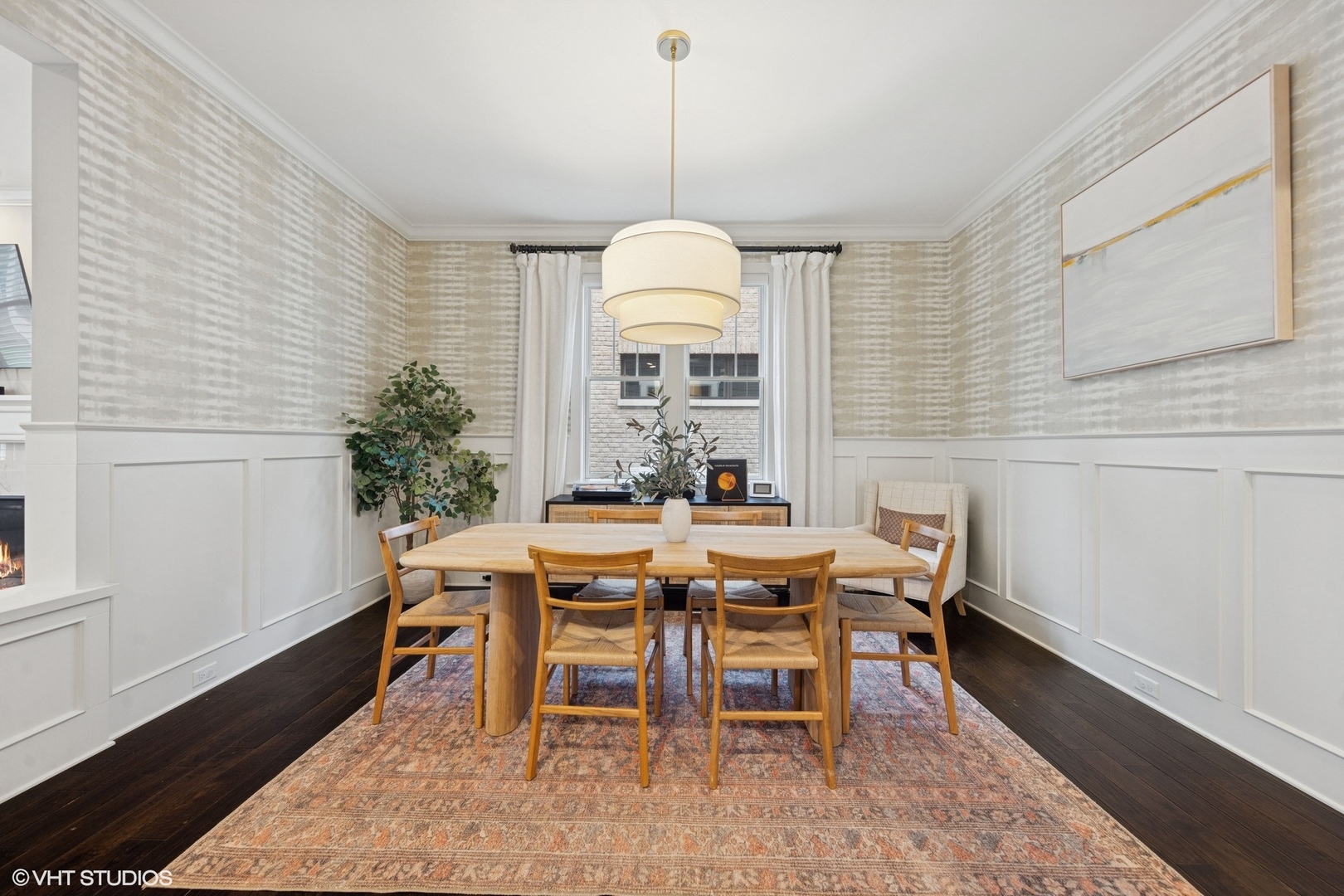 311 E Schiller Street