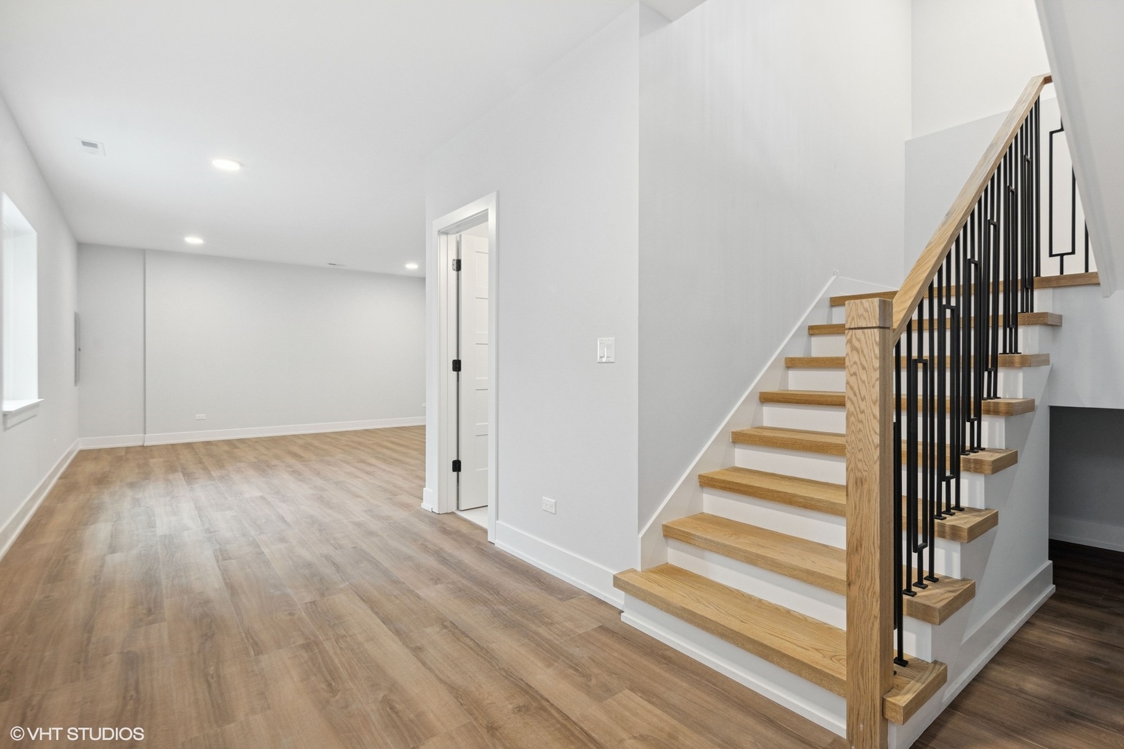 112 N Center Street Unit: B