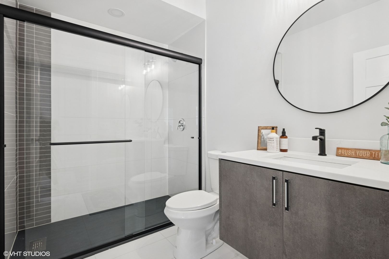 112 N Center Street Unit: B